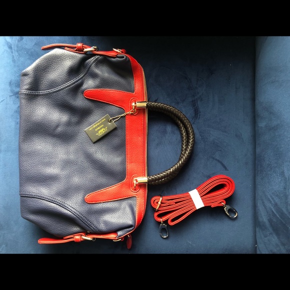 NWT Amrita Singh Navy and Red Shoulder Bag - Picture 8 of 8